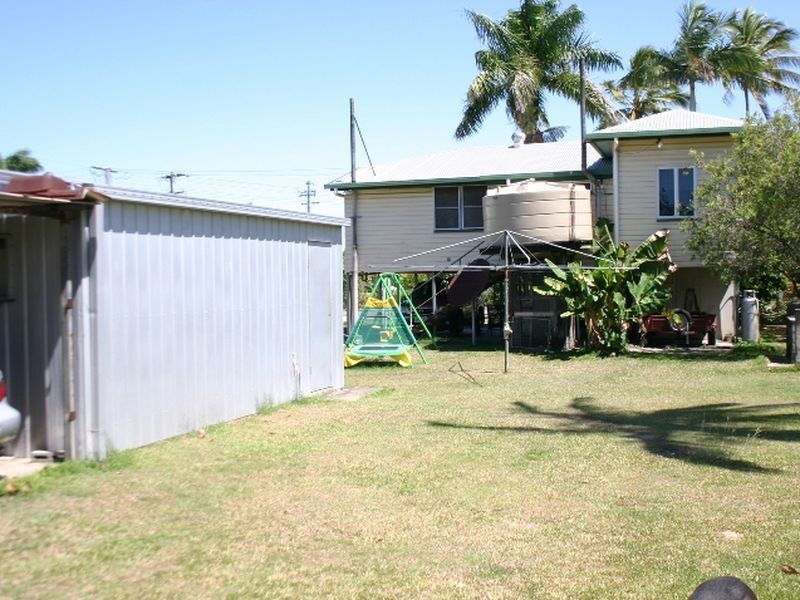 18 East Street, Sarina QLD 4737