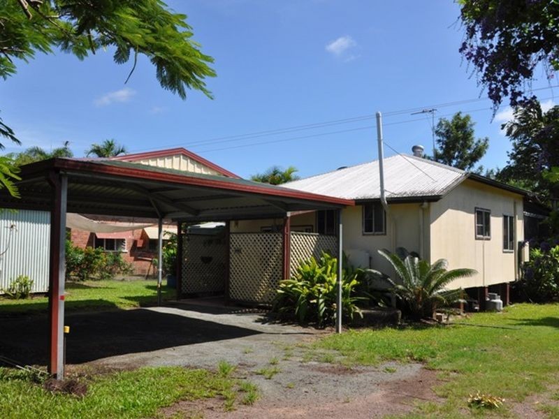 11 Ablett Street, Sarina QLD 4737