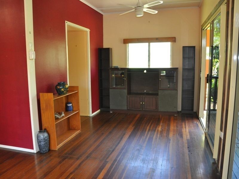 11 Ablett Street, Sarina QLD 4737