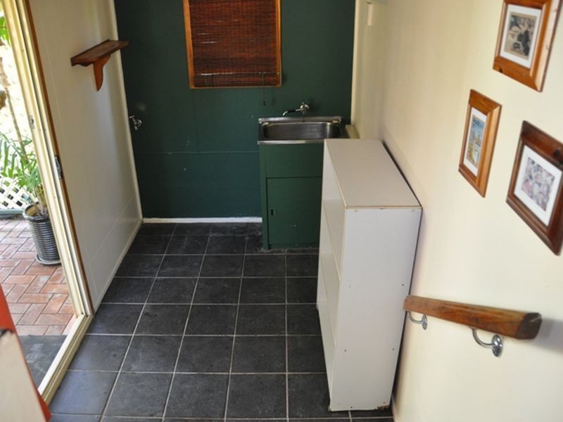 11 Ablett Street, Sarina QLD 4737