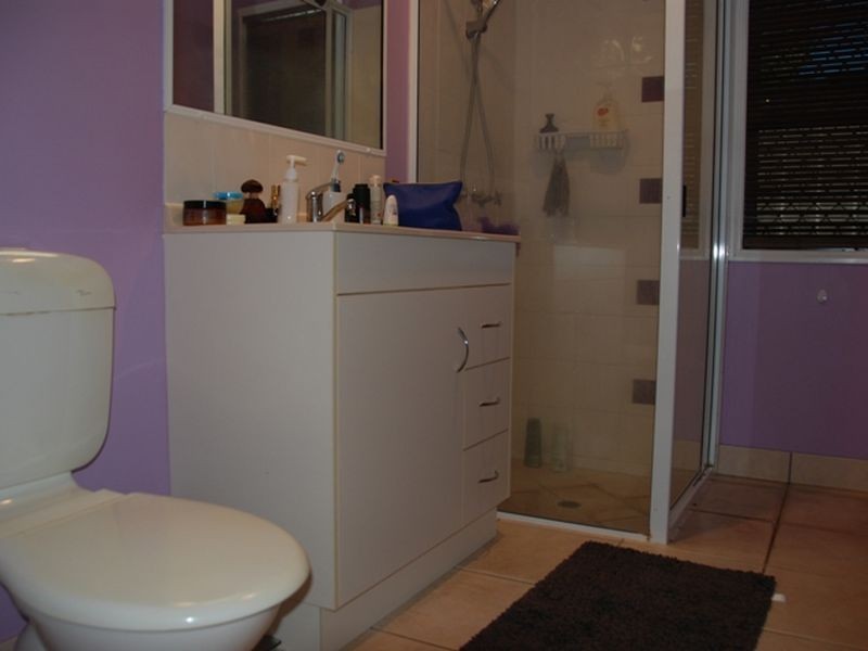 1/5 East Street, Sarina QLD 4737