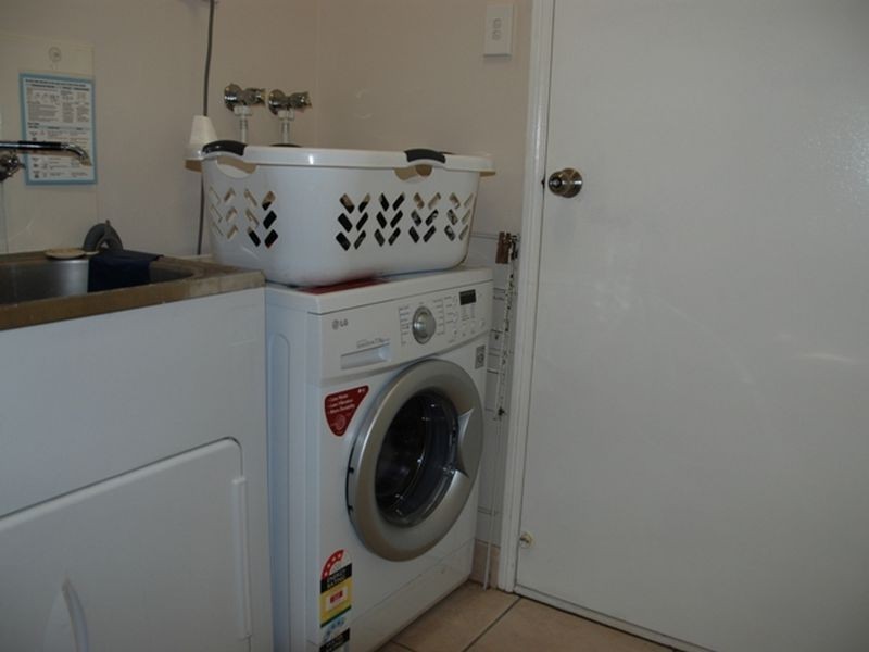 1/5 East Street, Sarina QLD 4737