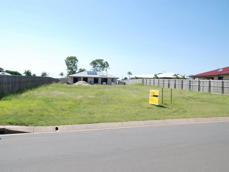 25 Reef Street, Sarina QLD 4737