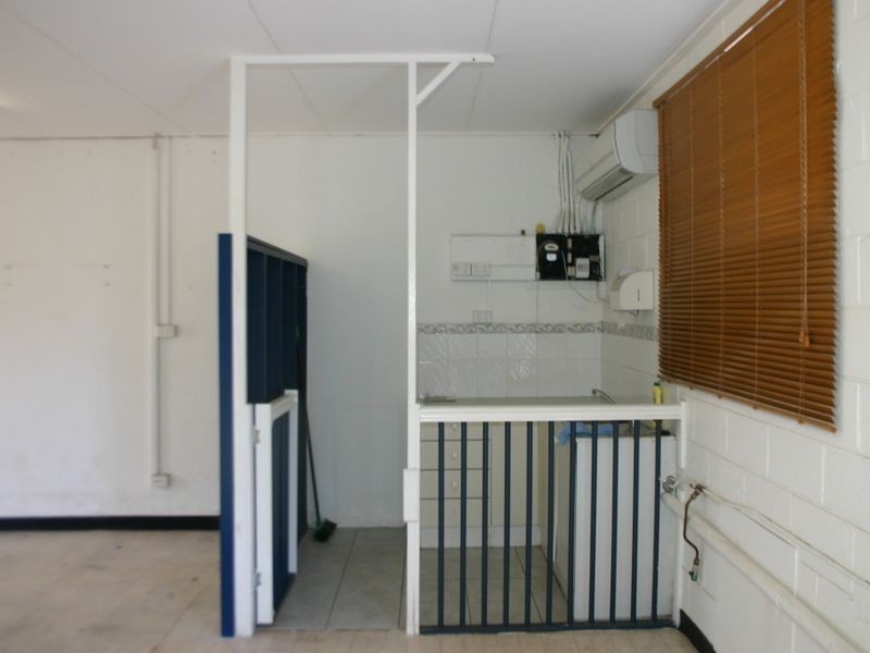 2/2 East Street, Sarina QLD 4737