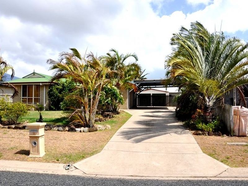 7 Howard Street, Salonika Beach QLD 4740