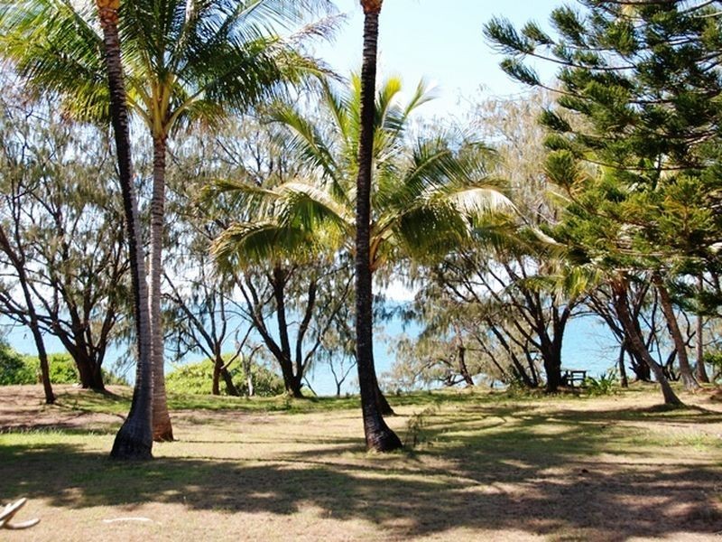 7 Howard Street, Salonika Beach QLD 4740