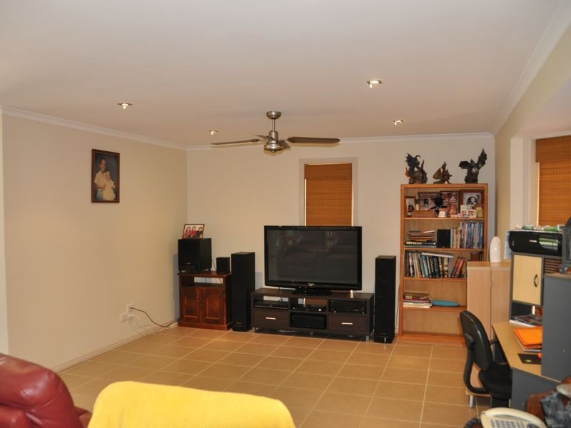 7 Howard Street, Salonika Beach QLD 4740