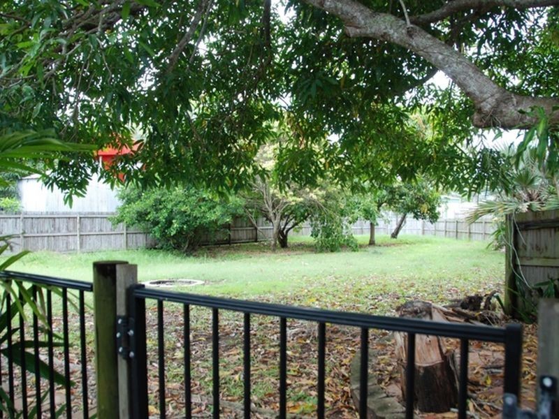 39 Melba Street, Armstrong Beach QLD 4737
