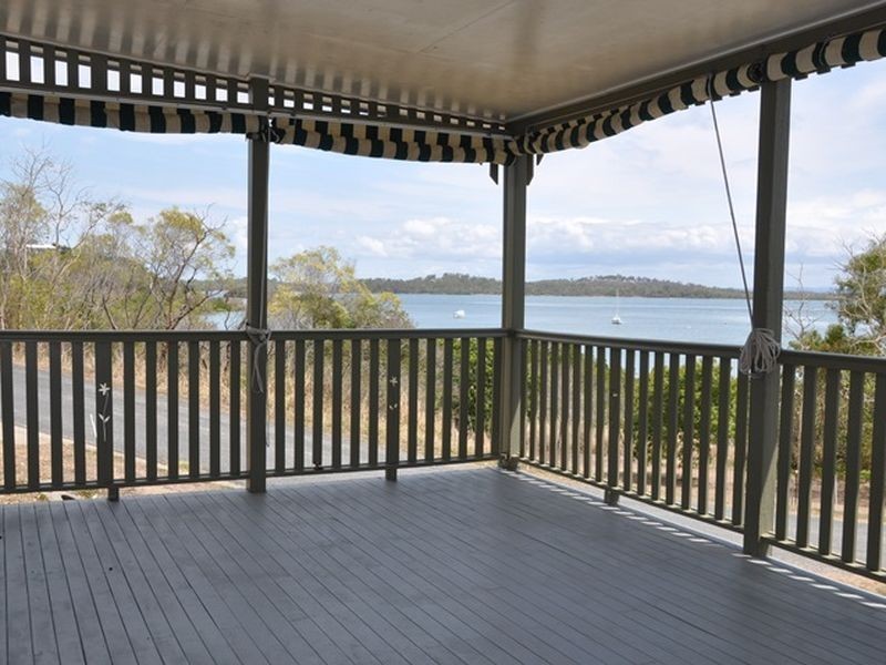 2 Ferries Terrace, Sarina Beach QLD 4737