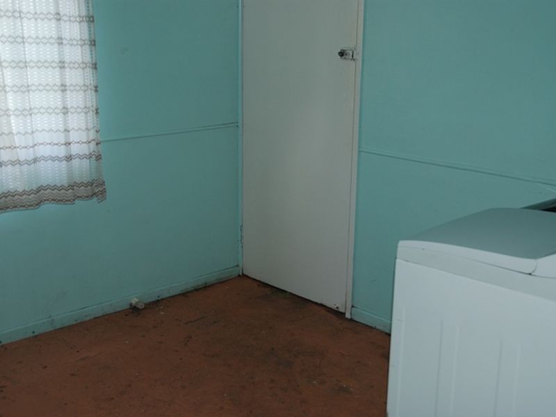 8 Tandy, Salonika Beach QLD 4740