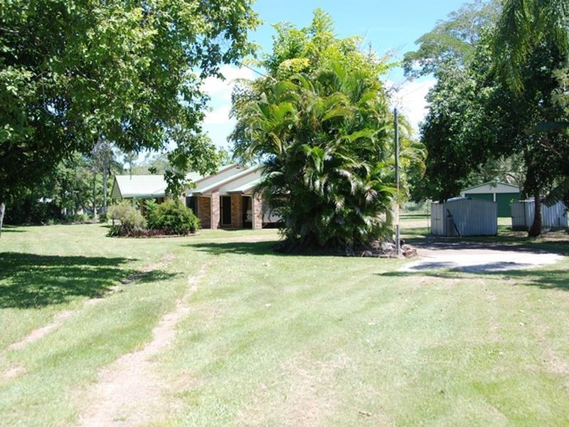 7 Pine Court, Hay Point QLD 4740