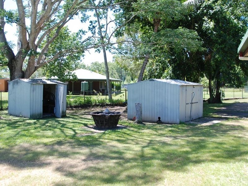 7 Pine Court, Hay Point QLD 4740