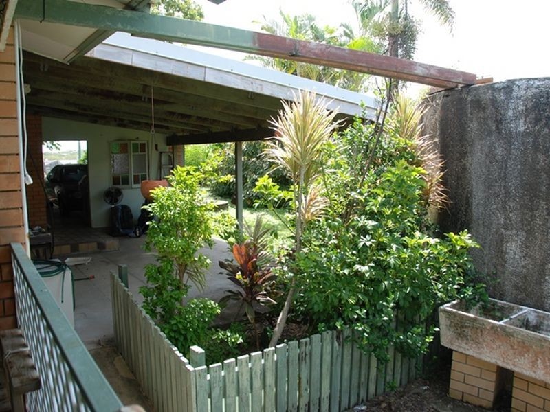 25 Rasmussen Avenue, Salonika Beach QLD 4740