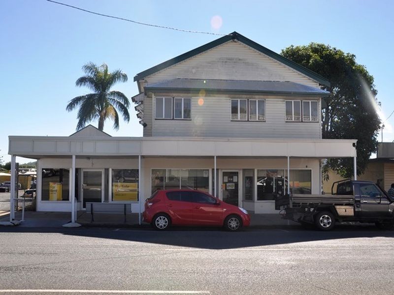 28 Central Street, Sarina QLD 4737