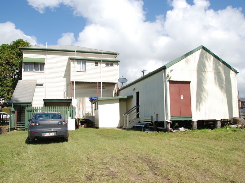 28 Central Street, Sarina QLD 4737