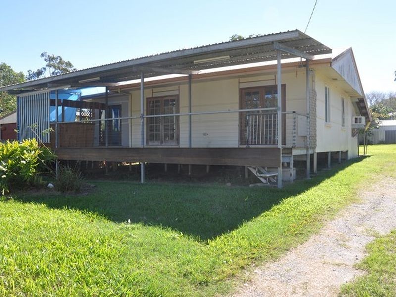 18 Maralyn Avenue, Grasstree Beach QLD 4740