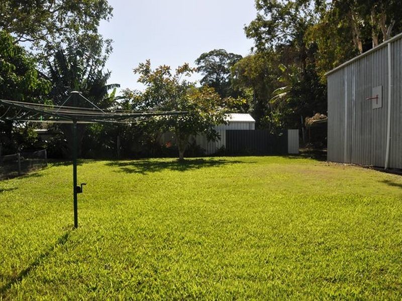 18 Maralyn Avenue, Grasstree Beach QLD 4740