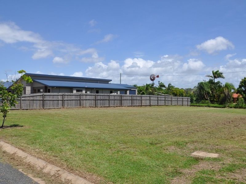 52 Morris Street, Campwin Beach QLD 4737