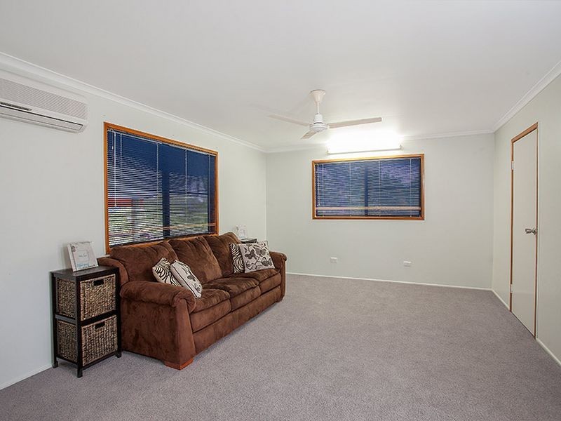 10 Ferries Terrace, Sarina Beach QLD 4737