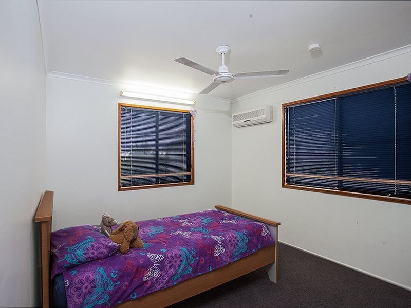 10 Ferries Terrace, Sarina Beach QLD 4737