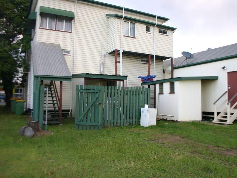 28 Central Street, Sarina QLD 4737