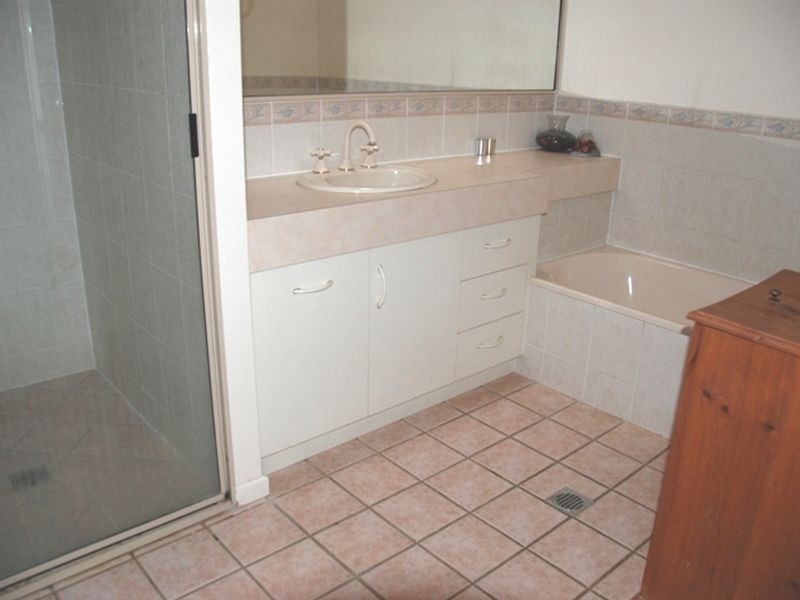 19 Gumnut Drive, Sarina QLD 4737