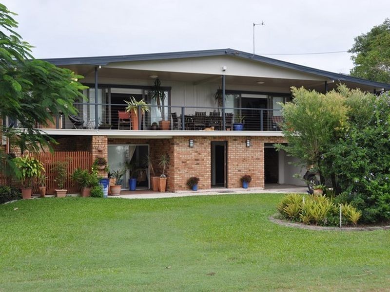 132 The Esplanade, Grasstree Beach QLD 4740