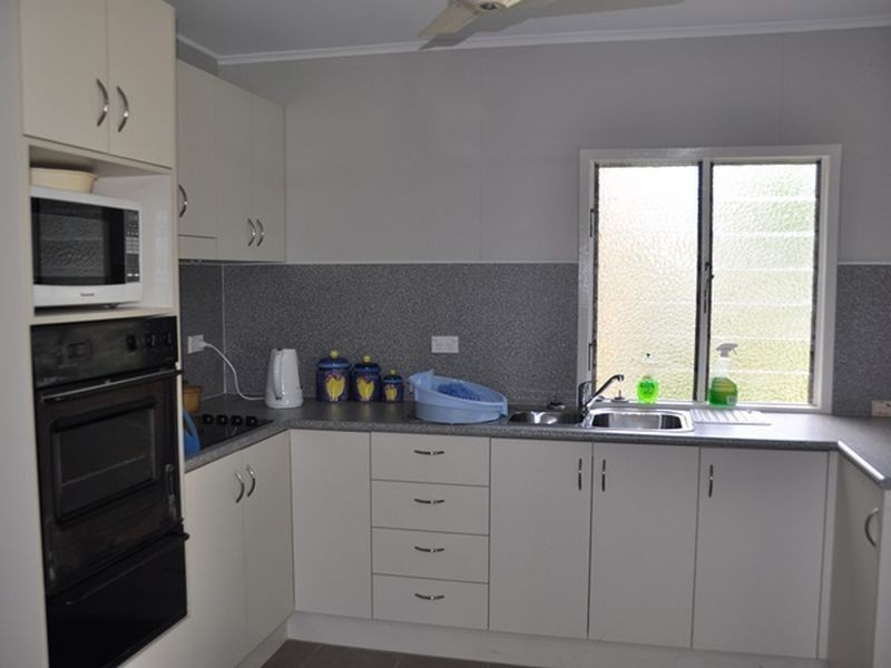 129 Zelma Street, Grasstree Beach QLD 4740