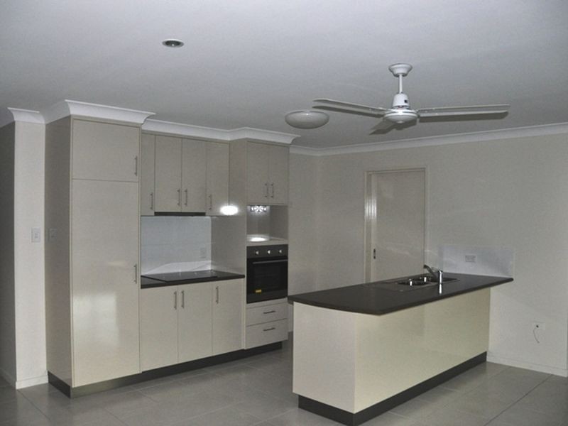 17 Pacific Ave, Sarina QLD 4737