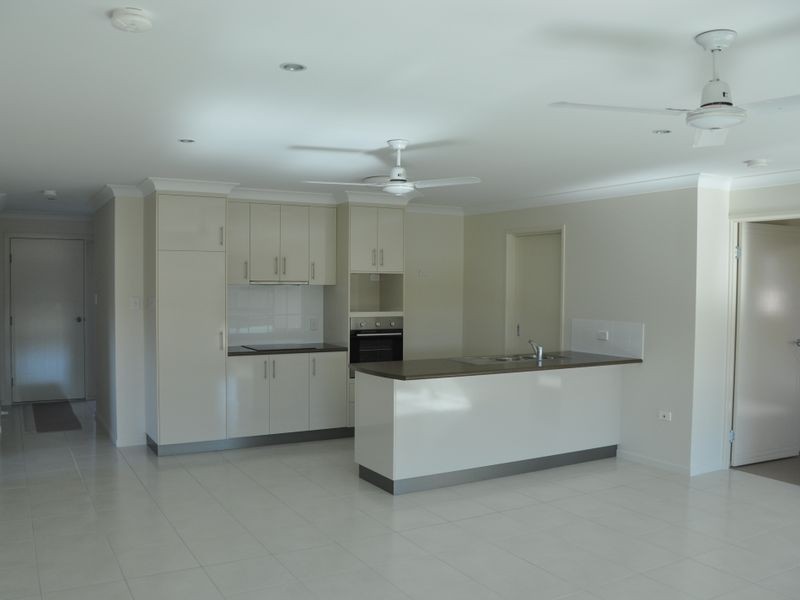 17 Pacific Ave, Sarina QLD 4737