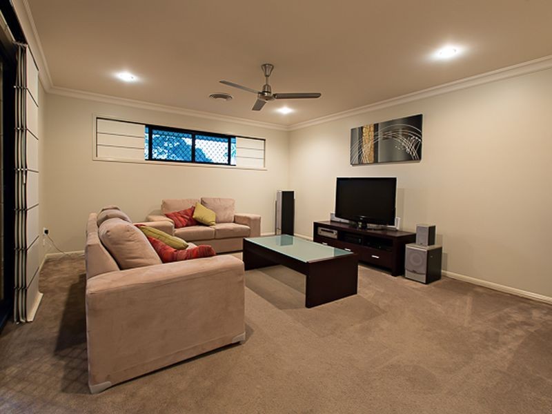 8 Anzac Street, Sarina QLD 4737