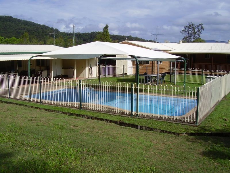 41 Kippen Road, Sarina QLD 4737