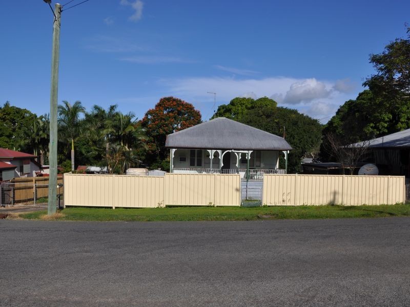 21 West Street, Sarina QLD 4737