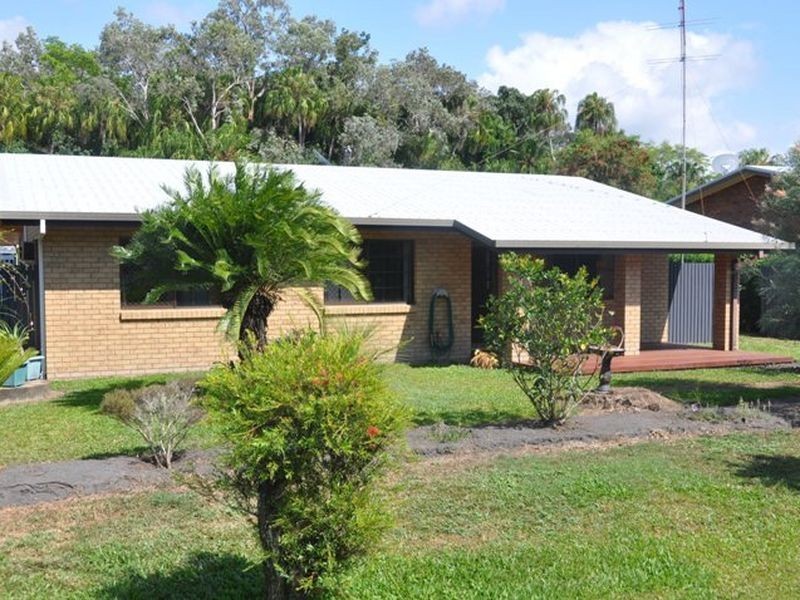 Armstrong Beach QLD 4737