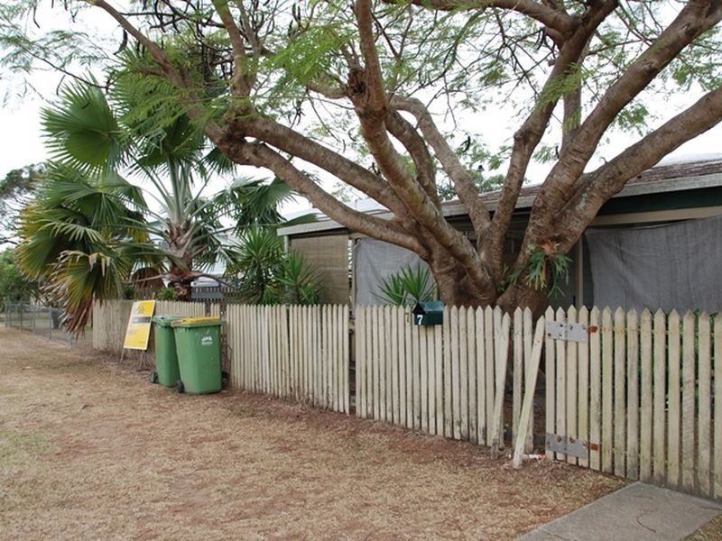 7 Kathleen Street, Sarina QLD 4737