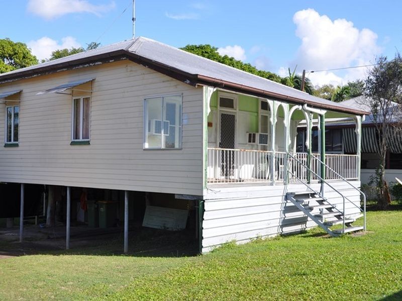 21 West Street, Sarina QLD 4737