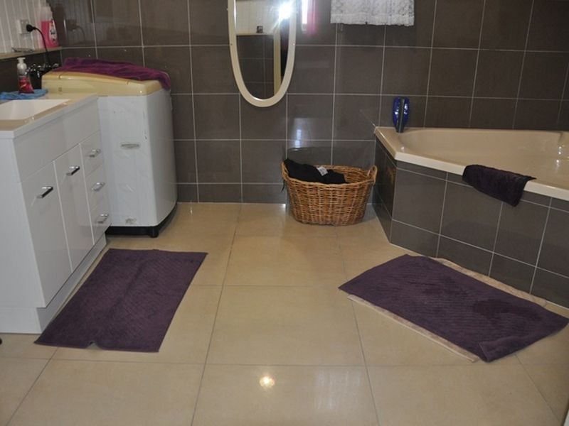 21 West Street, Sarina QLD 4737