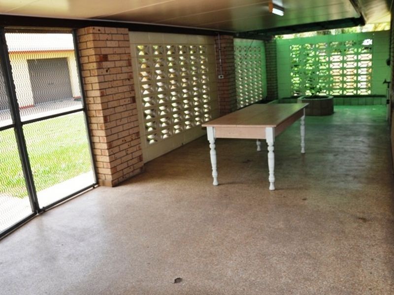 89 Beach Road, Sarina QLD 4737