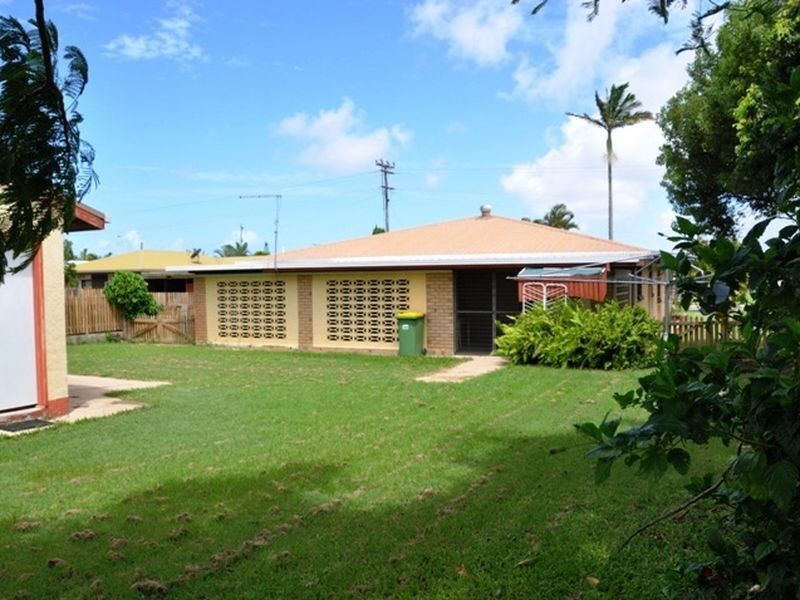 89 Beach Road, Sarina QLD 4737