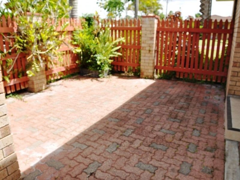 89 Beach Road, Sarina QLD 4737