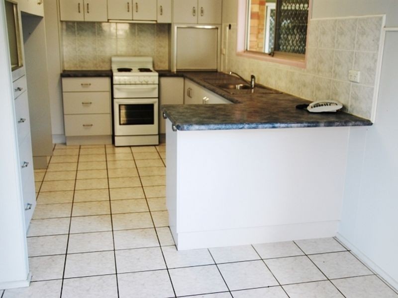 9 Holmes Avenue, Sarina QLD 4737