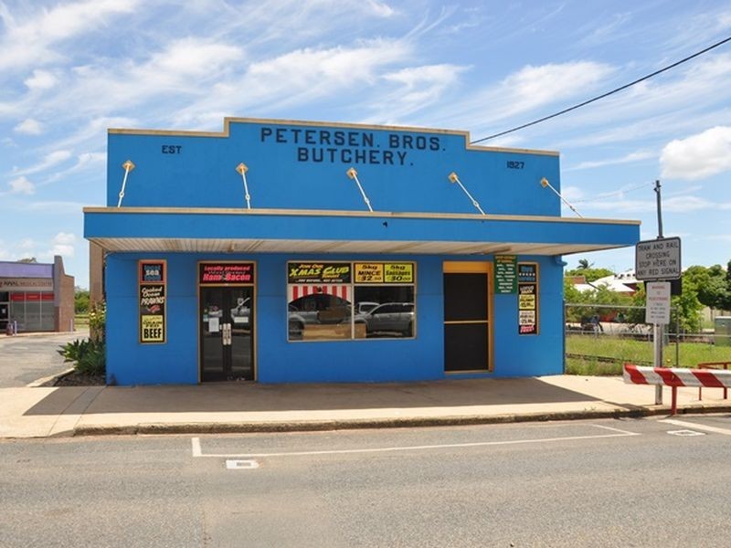20 Central Street, Sarina QLD 4737