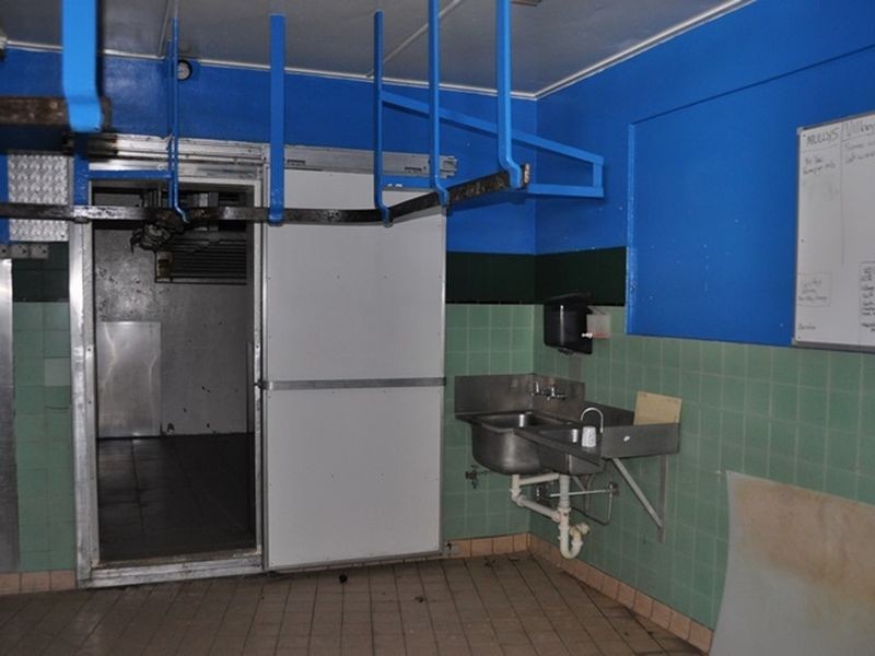 20 Central Street, Sarina QLD 4737