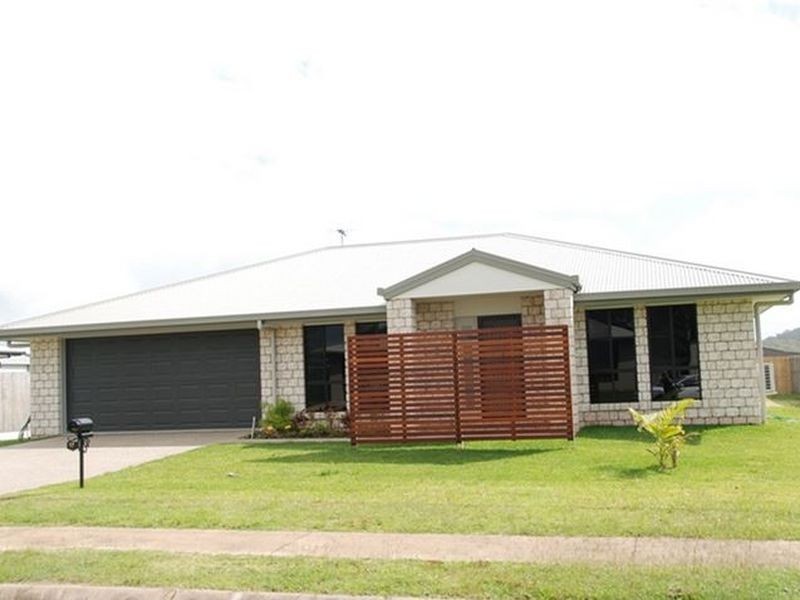 17 Pacific Ave, Sarina QLD 4737