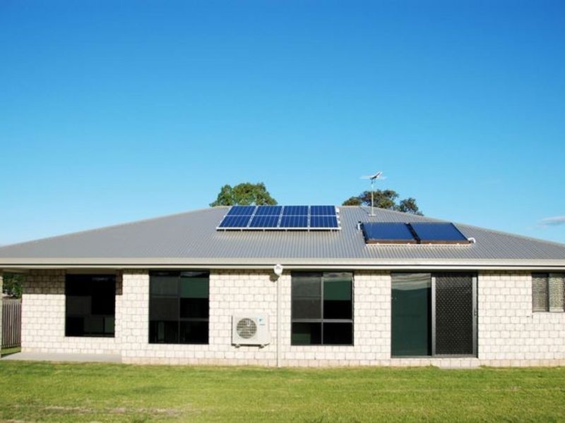 17 Pacific Ave, Sarina QLD 4737