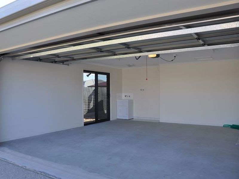 17 Pacific Ave, Sarina QLD 4737