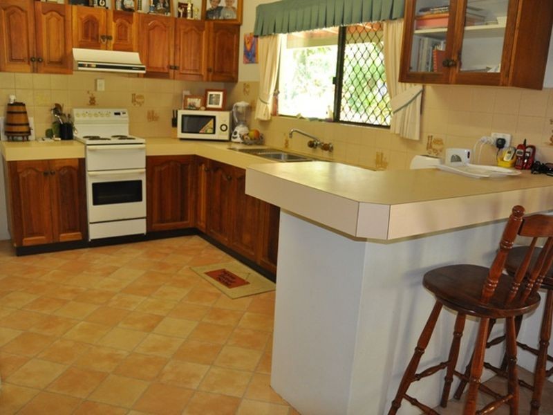 5 Lamberts Road, Sarina QLD 4737