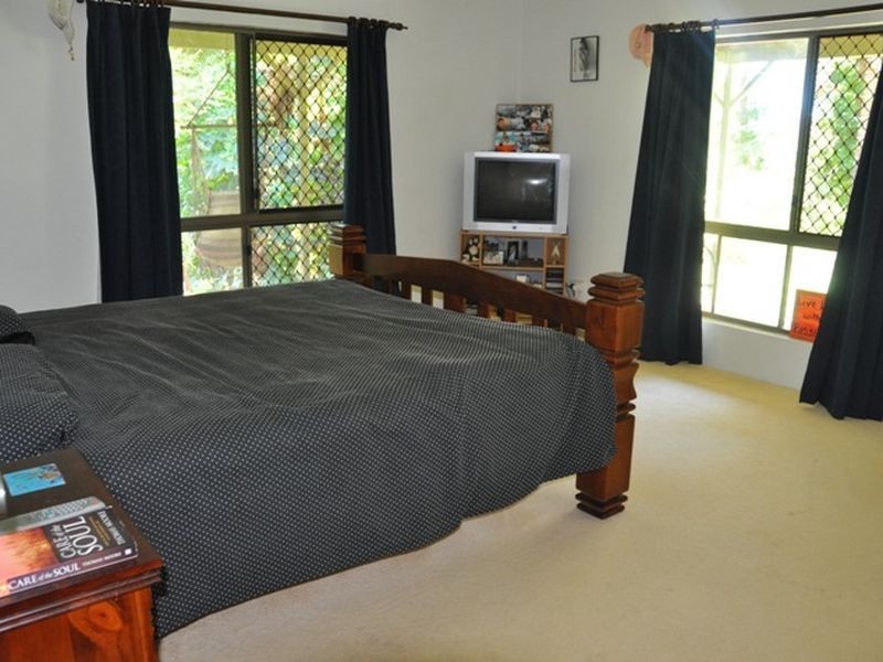 5 Lamberts Road, Sarina QLD 4737