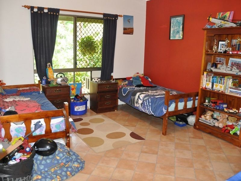 5 Lamberts Road, Sarina QLD 4737