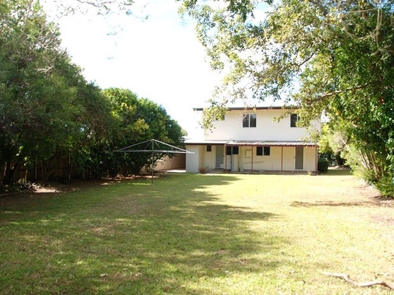 65 Beach Road, Sarina QLD 4737